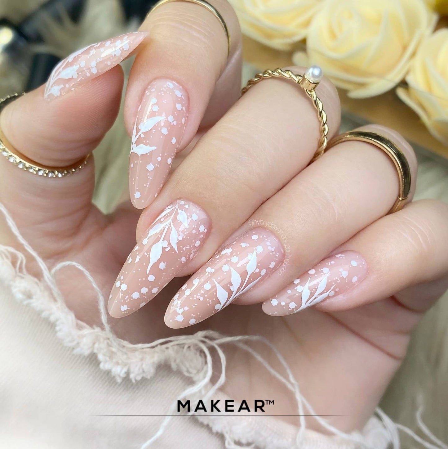 MAKEAR - Top No Wipe Dots White - 8 ml.
